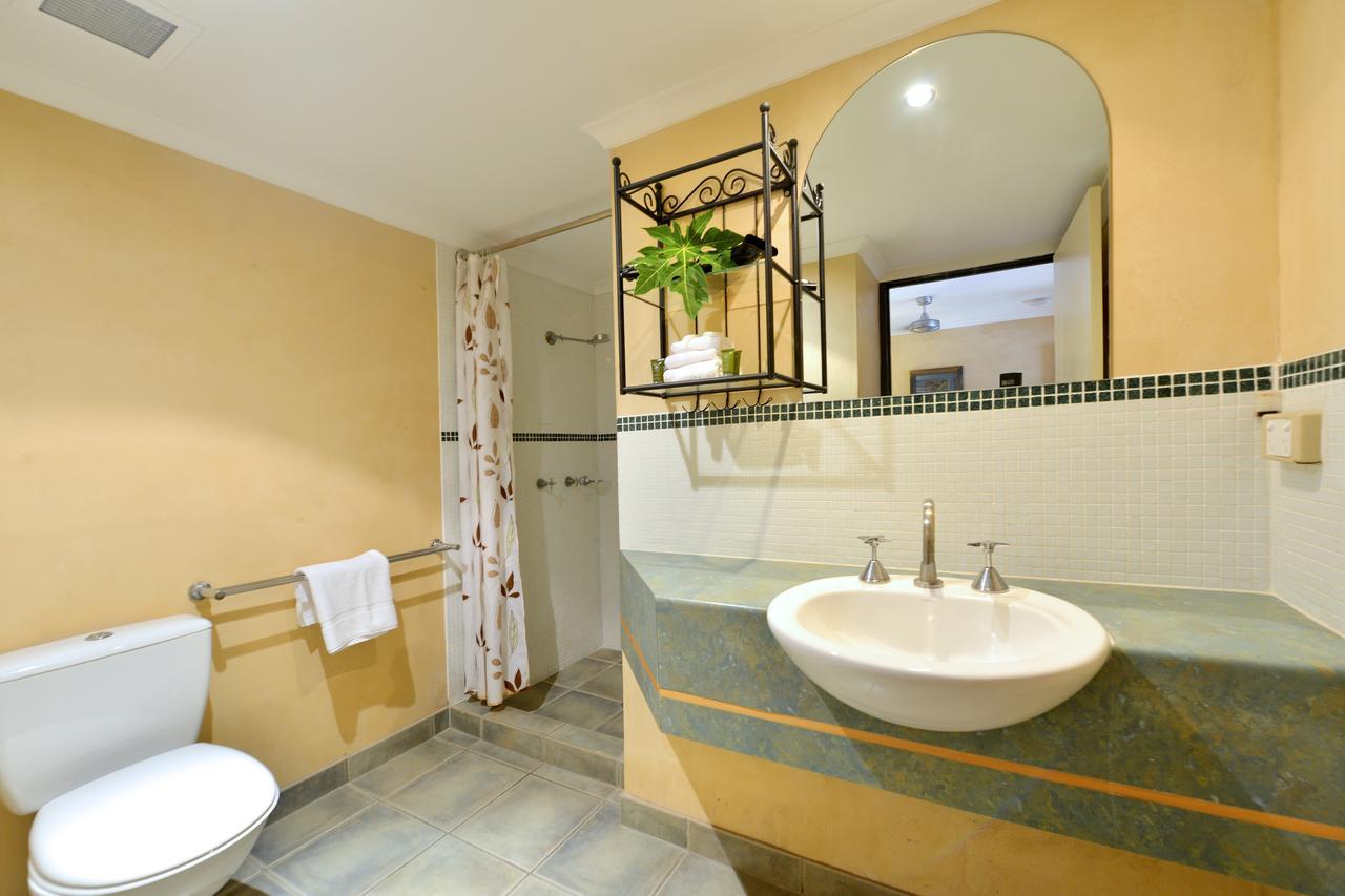 Seascape Apartments At Villa San Michele Port Douglas Exterior foto