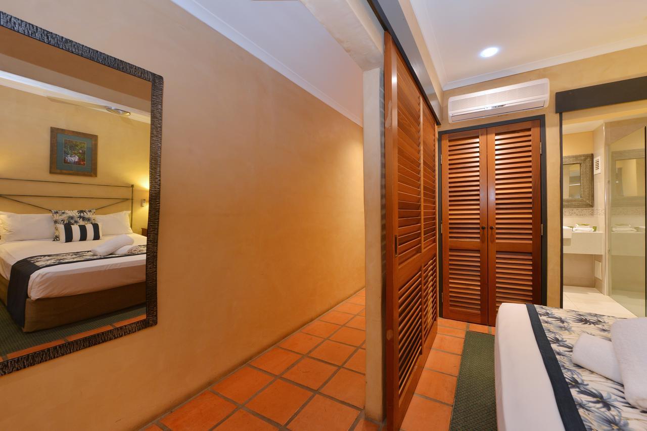 Seascape Apartments At Villa San Michele Port Douglas Exterior foto